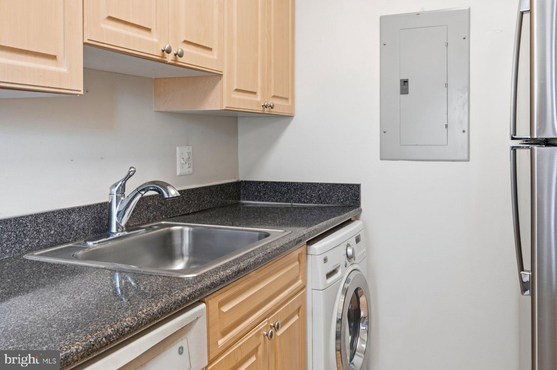 1005 Chillum Road, Unit 305 Hyattsville, MD 20782 - Photo 17 of 31 Washer/Dryer combo in unit