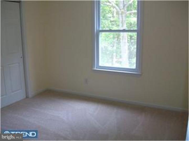938 Aura Road Monroeville, NJ 08343 - Photo 11 of 22 Bedroom 2