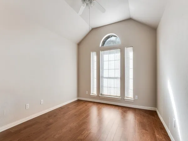 $374,999 | 8220 Saddlebrook Drive, Benbrook, TX 76116