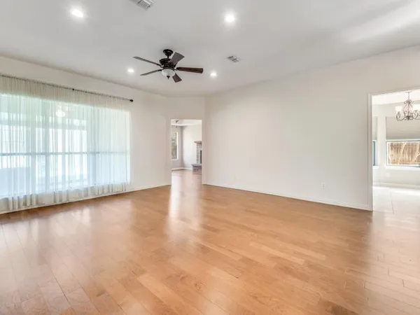 $374,999 | 8220 Saddlebrook Drive, Benbrook, TX 76116