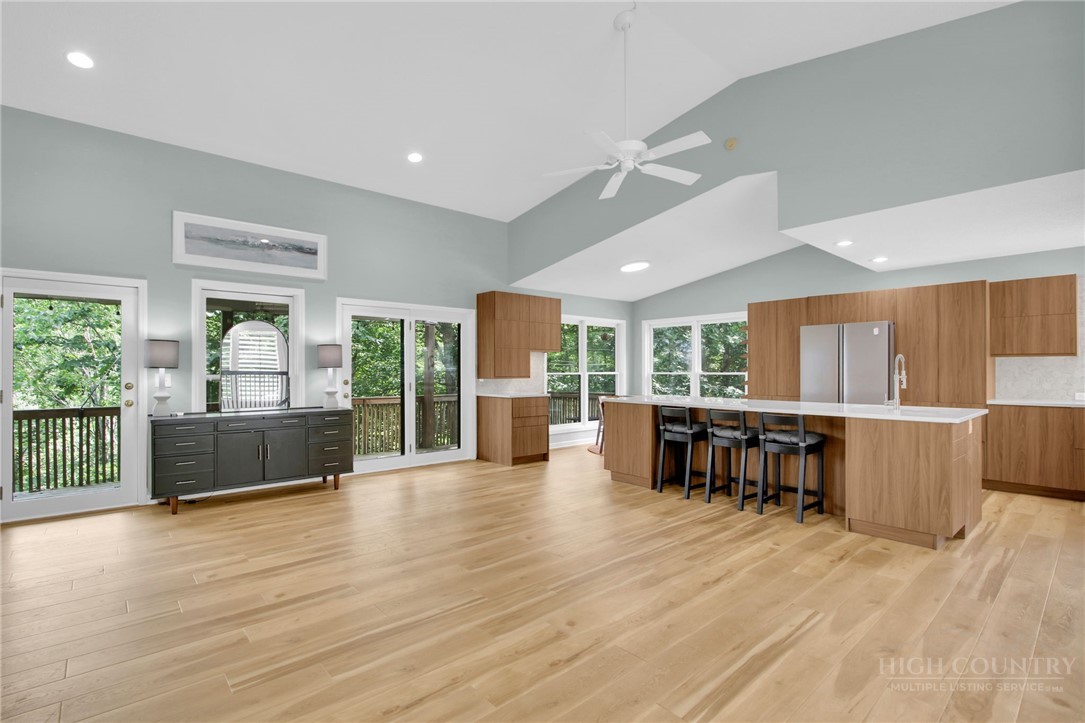 710 Pine Ridge Road Beech Mountain, NC 28604 - Photo 10 of 47 Gallery Image 10