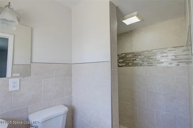 $2,900 | 331 Carmine Drive, Cocoa Beach, FL 32931