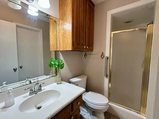 $315,000 | 1117 East Navasota Street, Groesbeck, TX 76642