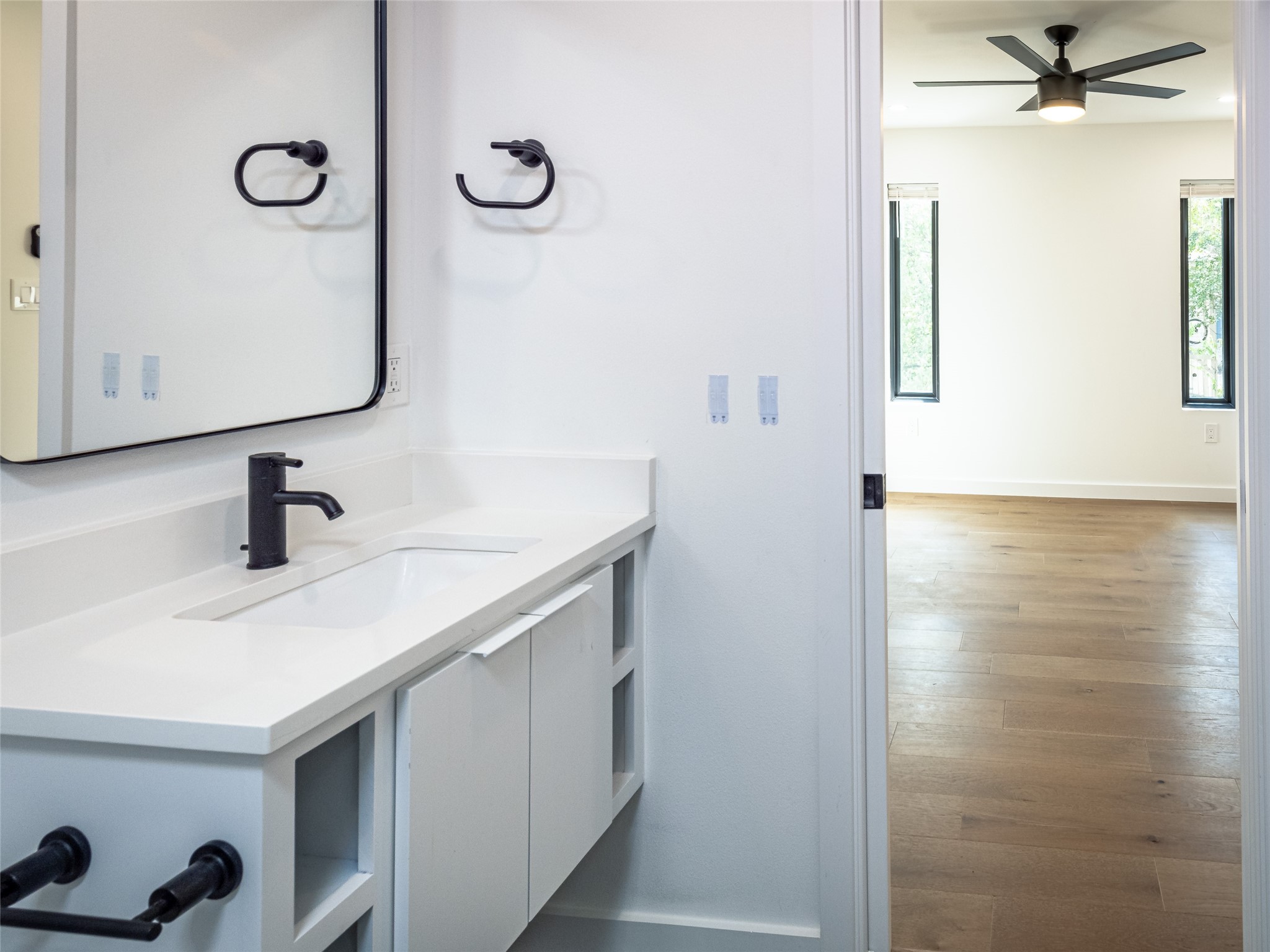 3405 Fruth Street Austin, TX 78705 - Photo 14 of 19