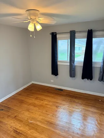 $2,050 | 202 Kentucky Street, Park Forest, IL 60466