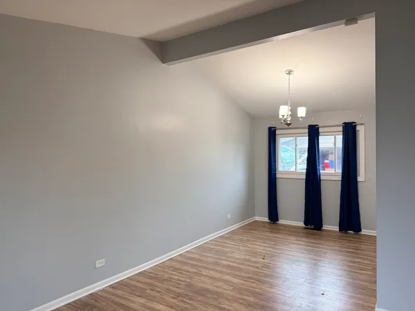 $2,050 | 202 Kentucky Street, Park Forest, IL 60466