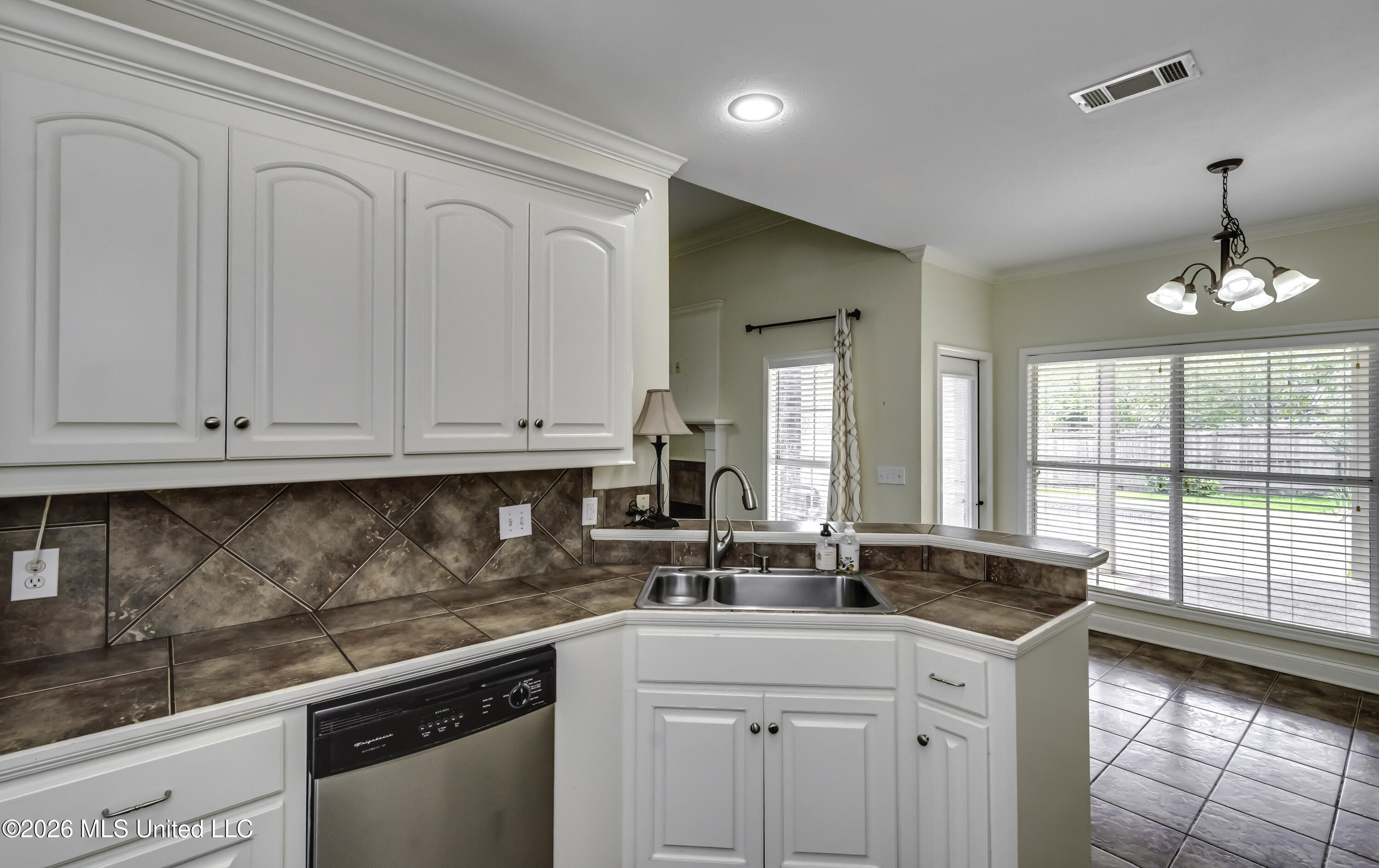 125 Bradfield Road Madison, MS 39110 - Photo 14 of 65 125 Bradfield Rd--17