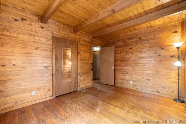 $379,900 | 5819 Blunk Knob Road, Elizabeth, IN 47117