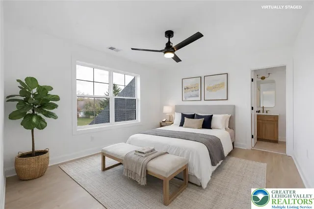 $899,900 | 901 Renaldi Road, Wind Gap, PA 18091