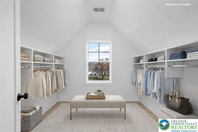 $899,900 | 901 Renaldi Road, Wind Gap, PA 18091