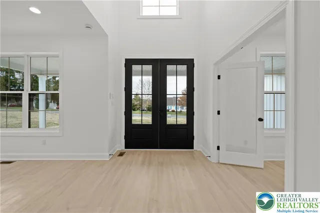 $899,900 | 901 Renaldi Road, Wind Gap, PA 18091