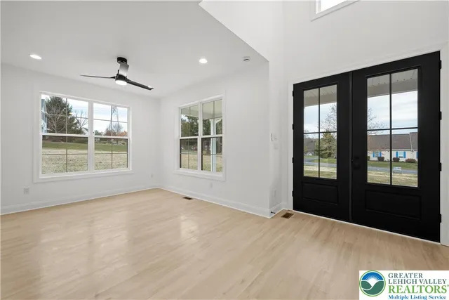 $899,900 | 901 Renaldi Road, Wind Gap, PA 18091