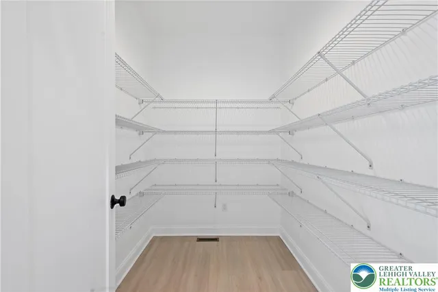 $899,900 | 901 Renaldi Road, Wind Gap, PA 18091