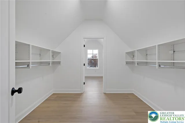 $899,900 | 901 Renaldi Road, Wind Gap, PA 18091