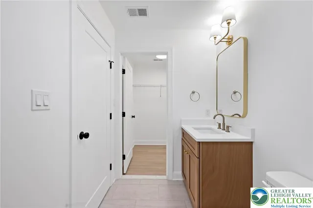 $899,900 | 901 Renaldi Road, Wind Gap, PA 18091