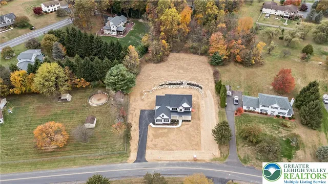 $899,900 | 901 Renaldi Road, Wind Gap, PA 18091
