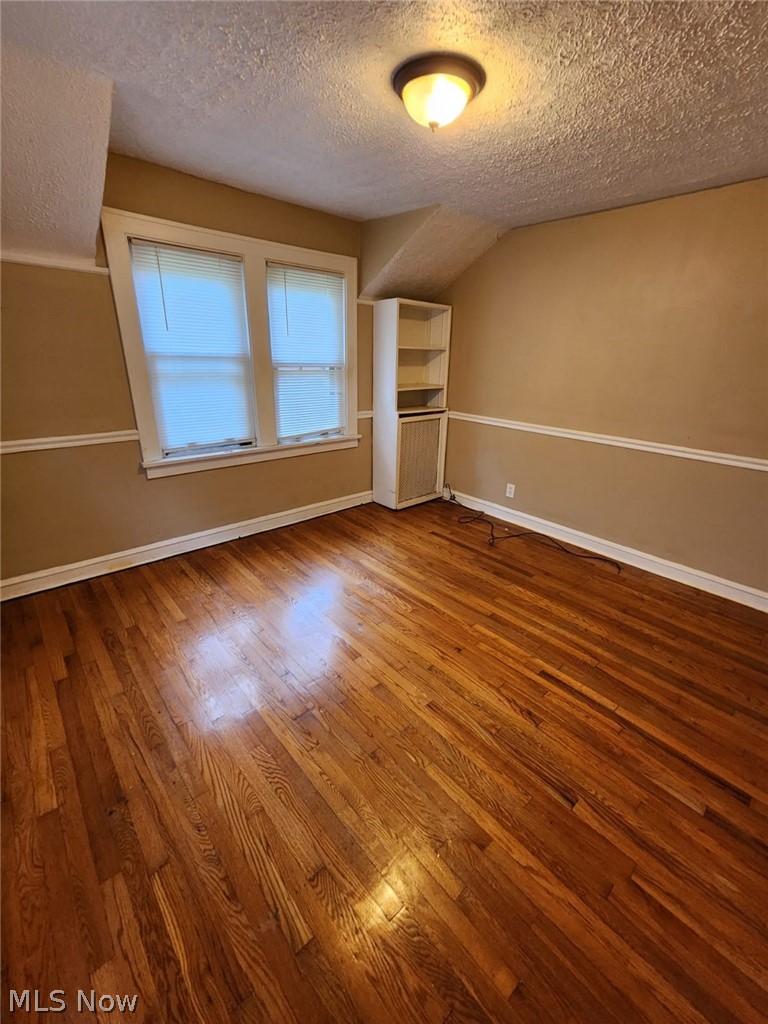 1333 Plainfield Road Cleveland, OH 44121 - Photo 12 of 23