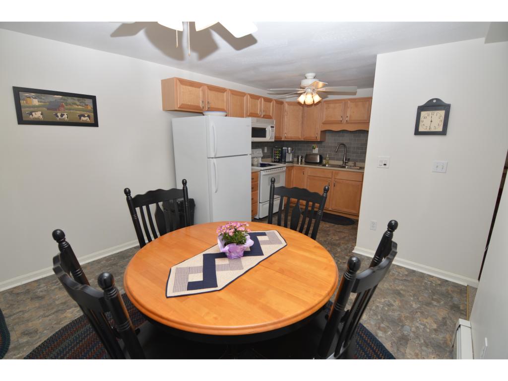 721 Mammoth Road, Unit 4 Manchester, NH 03104 - Photo 2 of 29