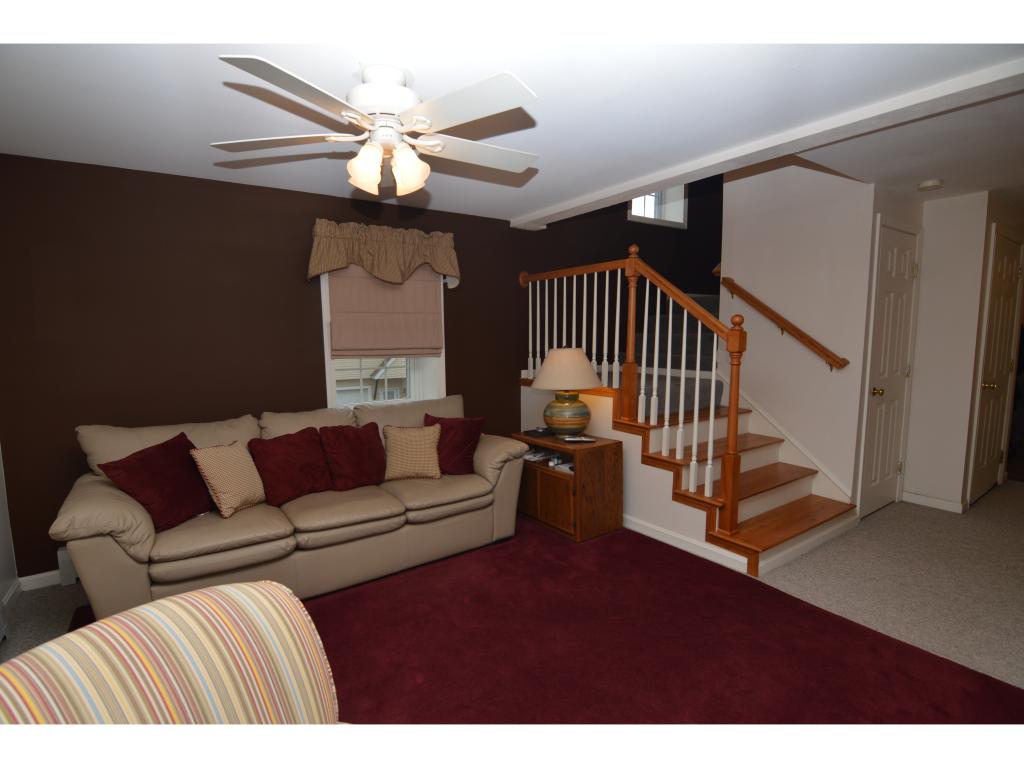 721 Mammoth Road, Unit 4 Manchester, NH 03104 - Photo 13 of 29