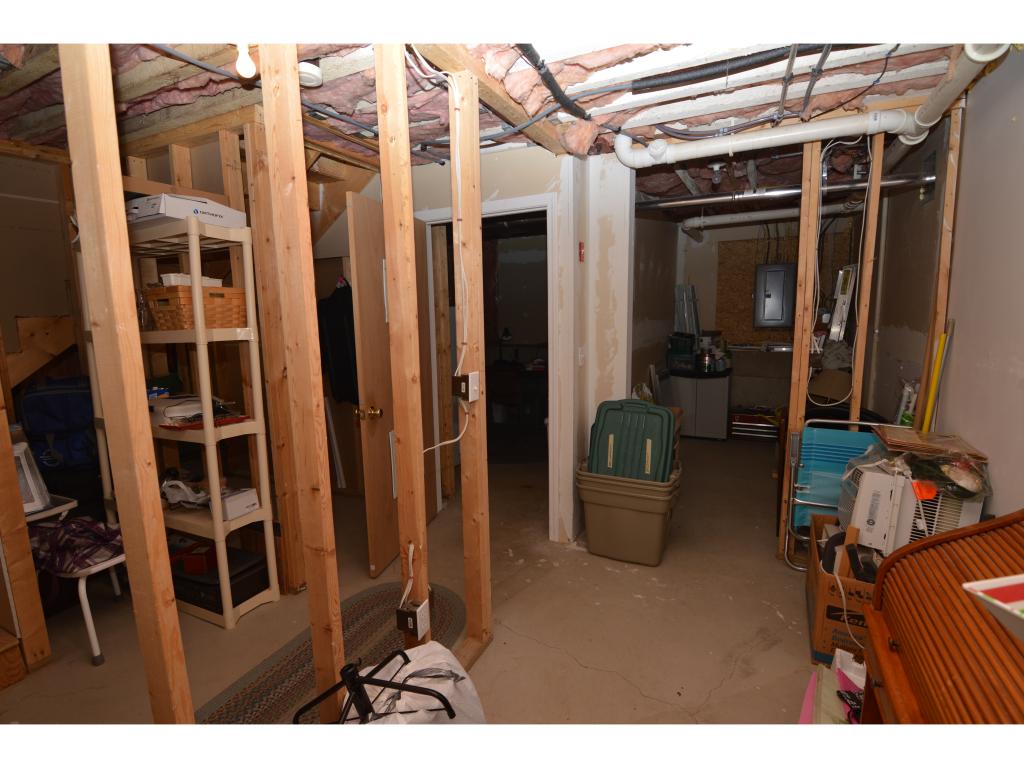 721 Mammoth Road, Unit 4 Manchester, NH 03104 - Photo 29 of 29