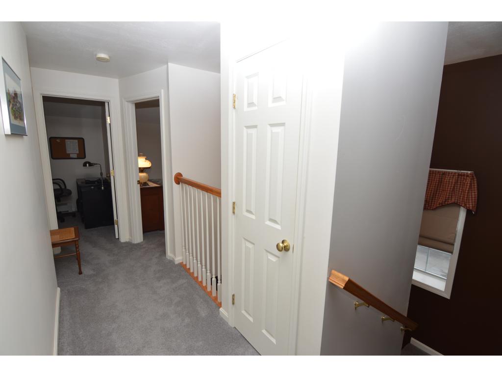 721 Mammoth Road, Unit 4 Manchester, NH 03104 - Photo 10 of 29