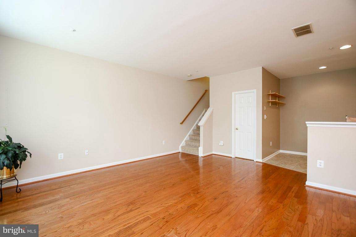 8726 Autumn Ridge Court Odenton, MD 21113 - Photo 13 of 28 Living Room