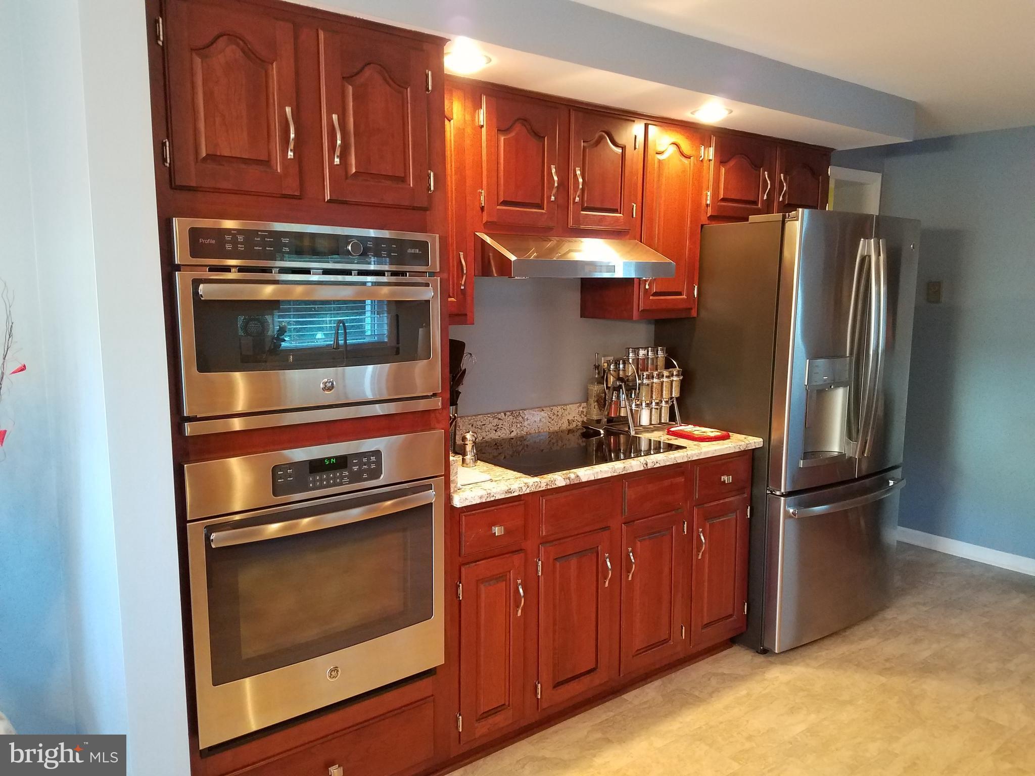 943 Co Rte 81/3 Inwood, WV 25428 - Photo 10 of 30 Kitchen