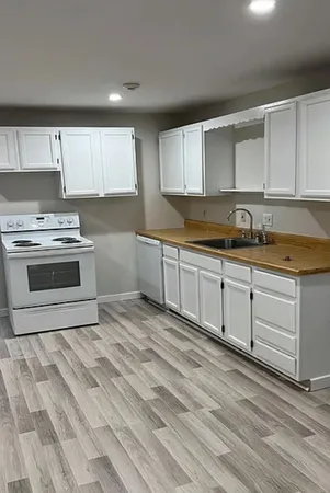 $1,750 | 13 Church Street, Unit 1, West Warwick, RI 02893