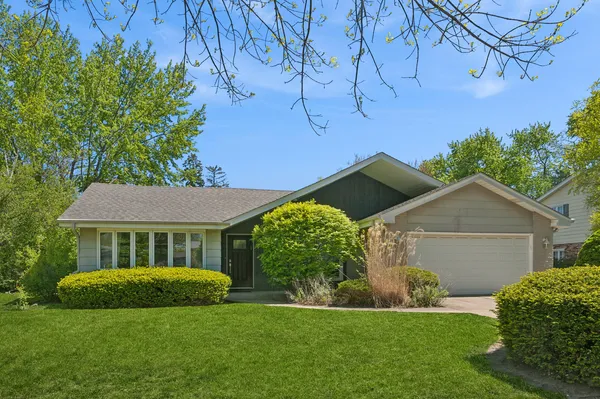 $5,500 | 1663 Longvalley Drive, Northbrook, IL 60062