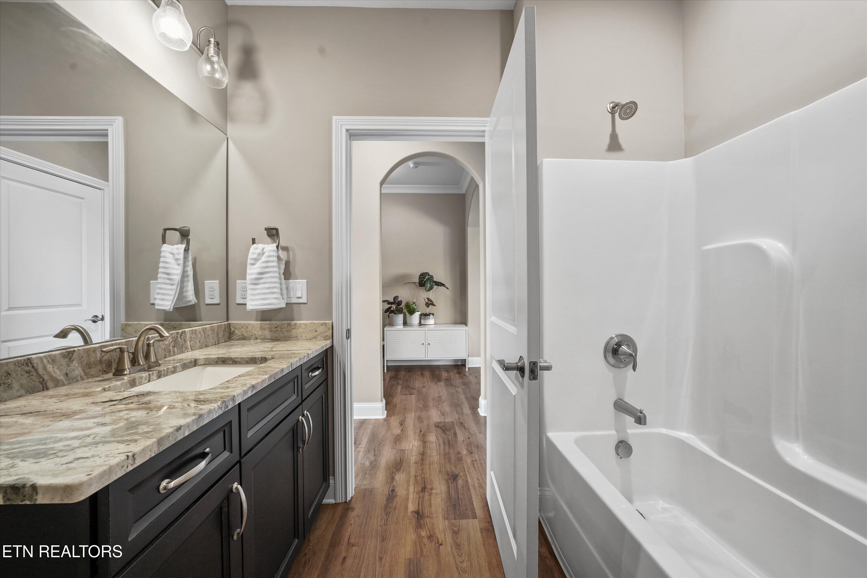 505 Chestnut Place Loudon, TN 37774 - Photo 5 of 39 1st Full Hall Bathroom on Main