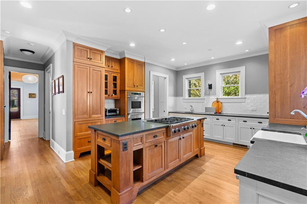 979 Springdale Road Northeast Atlanta, GA 30306 - Photo 22 of 60