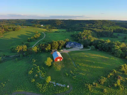 $1,185,000 | 4526 County Road Q, Dodgeville, WI 53533