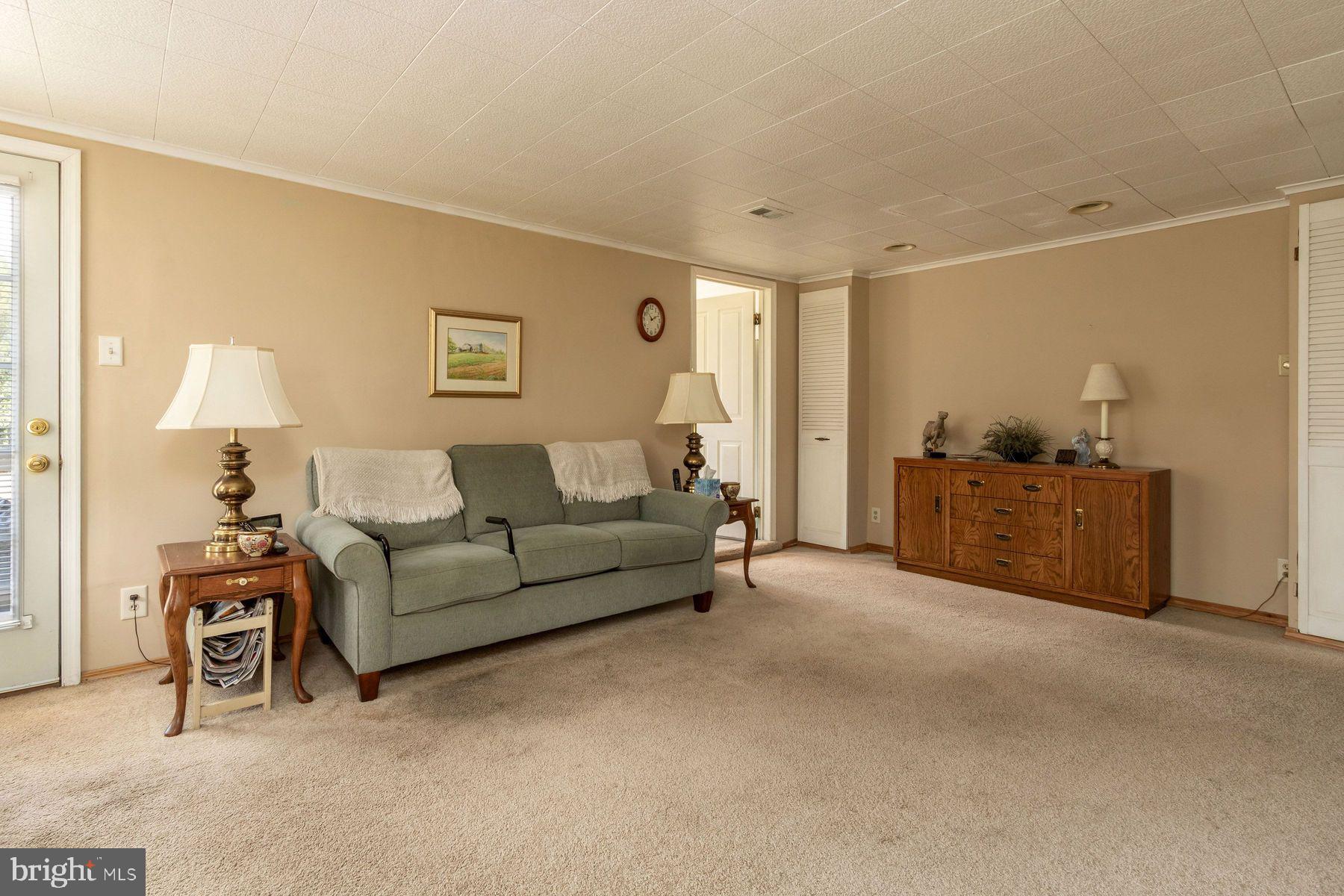 691 Mueller Road Warminster, PA 18974 - Photo 14 of 23 Gallery Image 14
