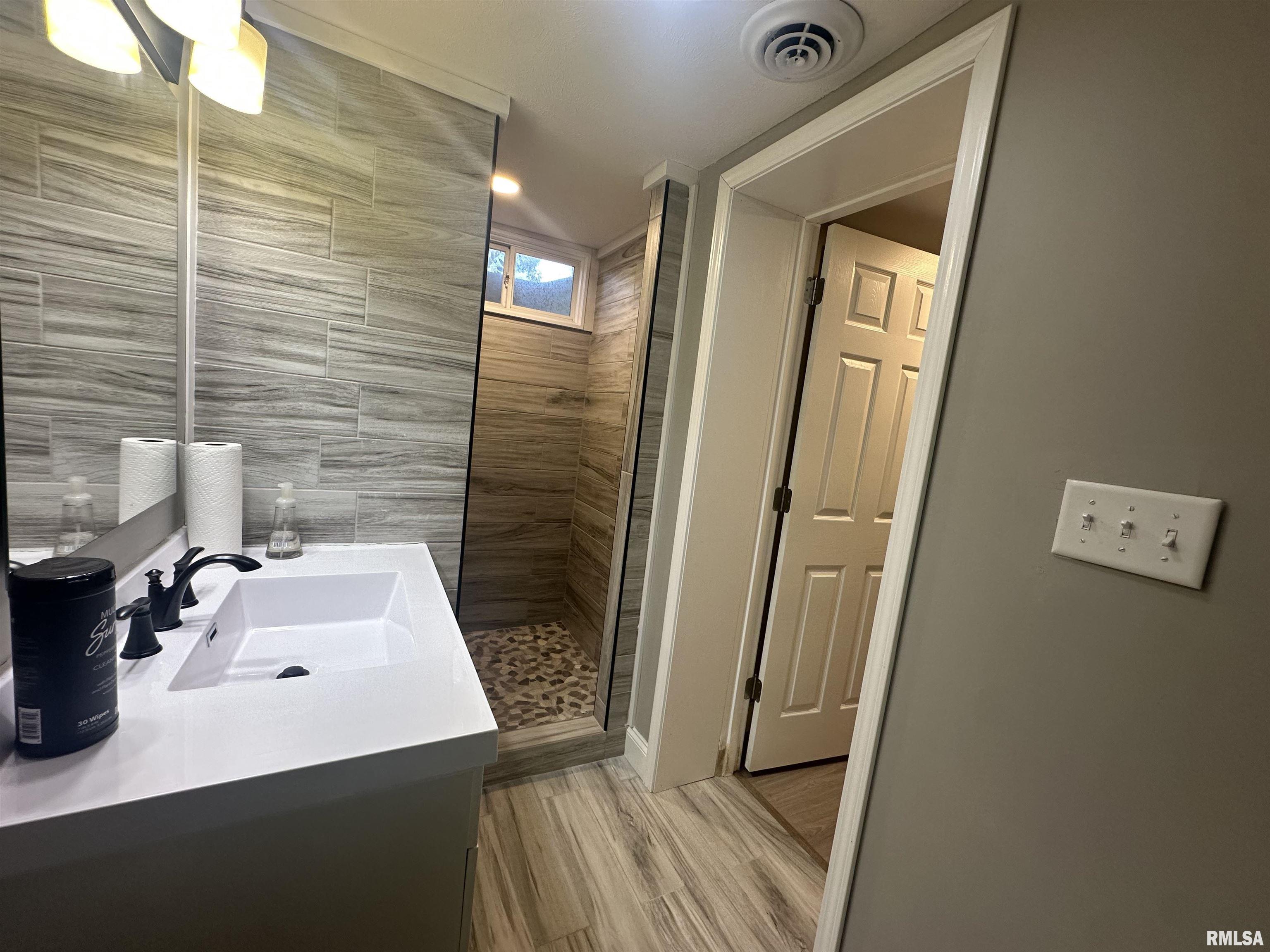 55 White Birch Road Springfield, IL 62712 - Photo 14 of 18 Gallery Image 14