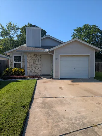 $1,885 | 5914 Green Acres, Austin, TX 78727