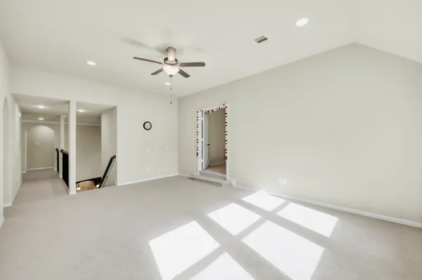$5,200 | 34 Langstone Place, Spring, TX 77389