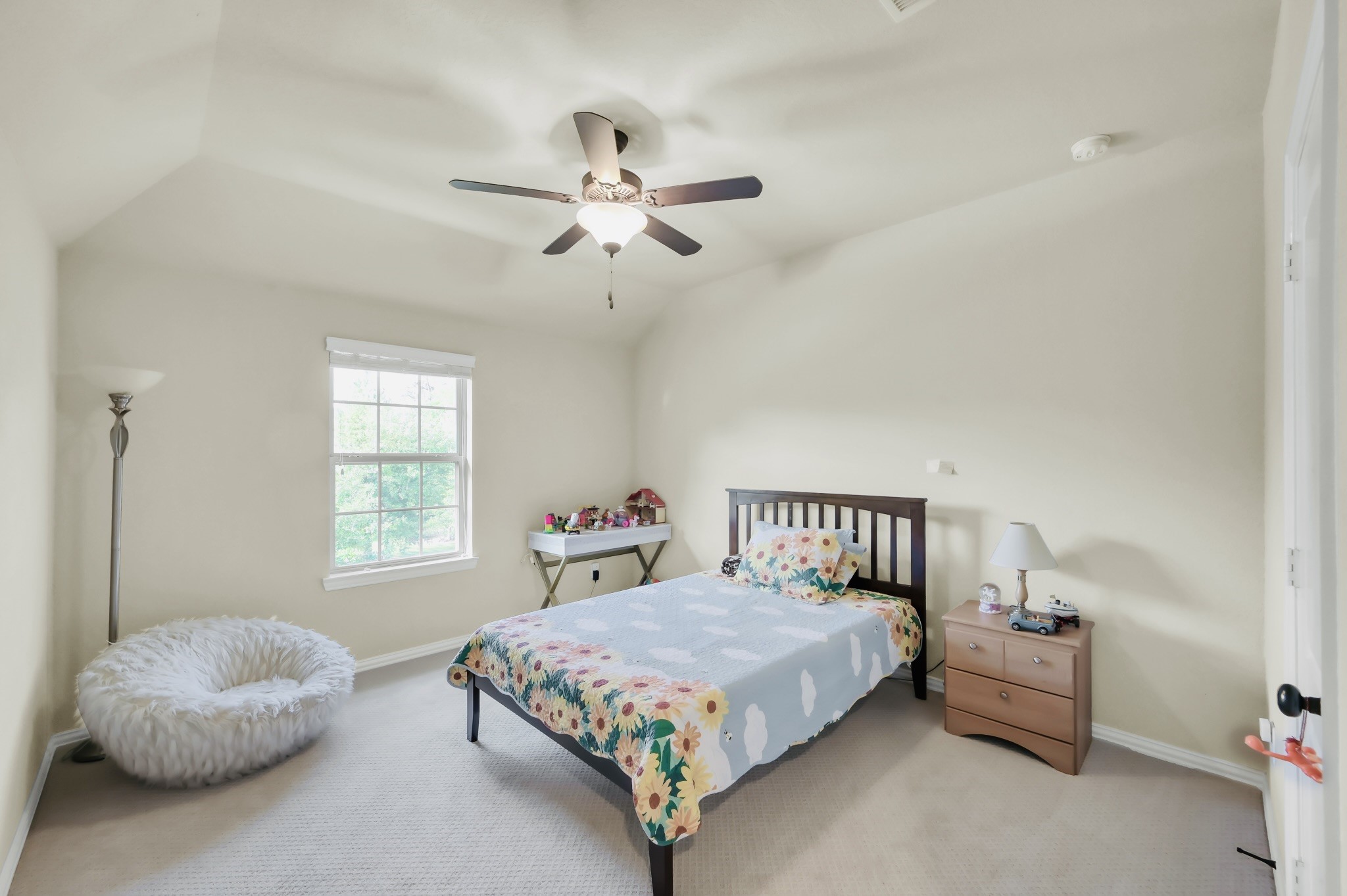 34 Langstone Place Spring, TX 77389 - Photo 23 of 35 Bedroom 3