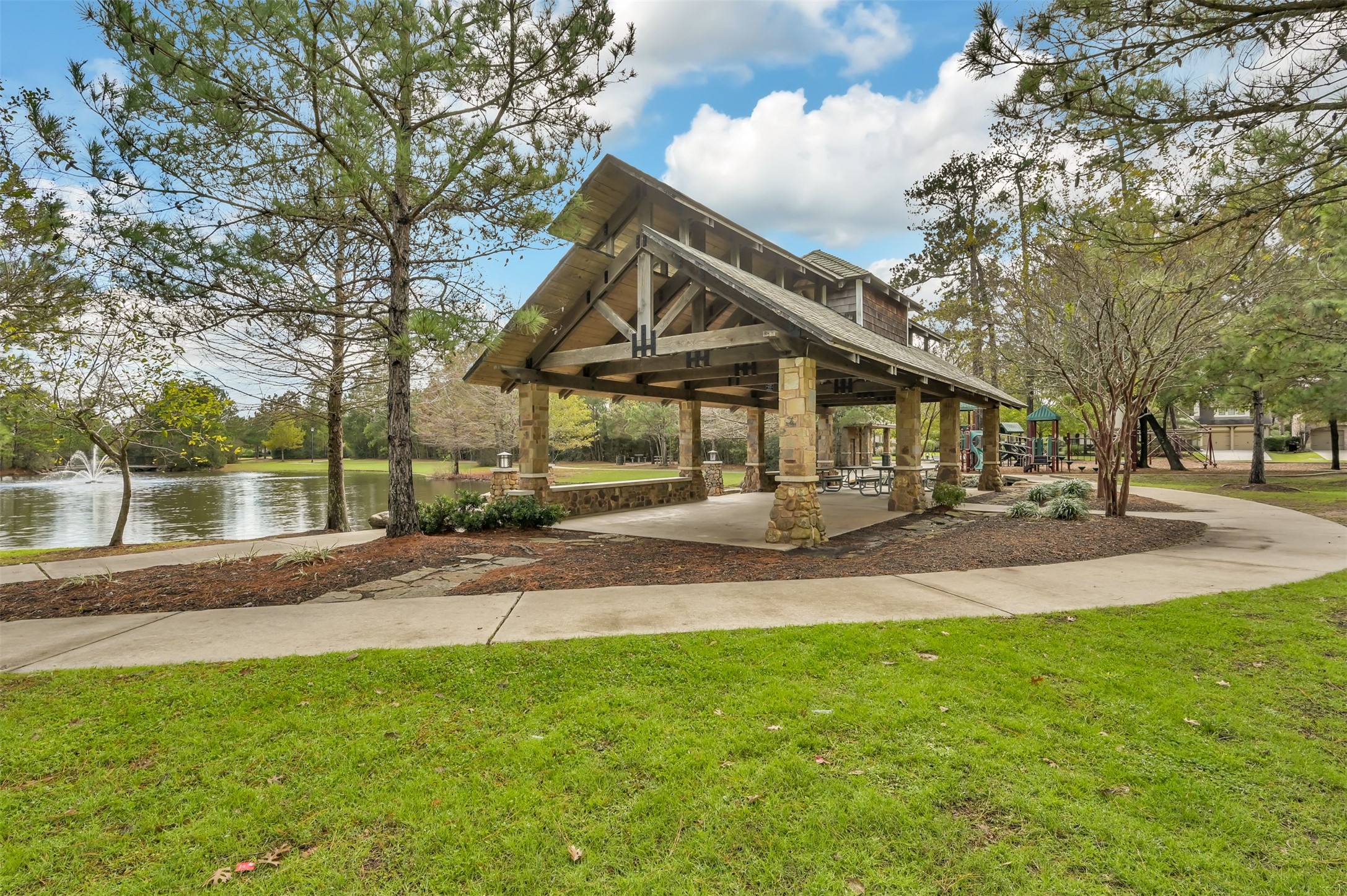 34 Langstone Place Spring, TX 77389 - Photo 34 of 35 Have a picnic or a birthday party here at Tupelo Park