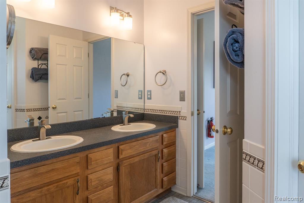 7033 Lange Road Fowlerville, MI 48836 - Photo 24 of 73