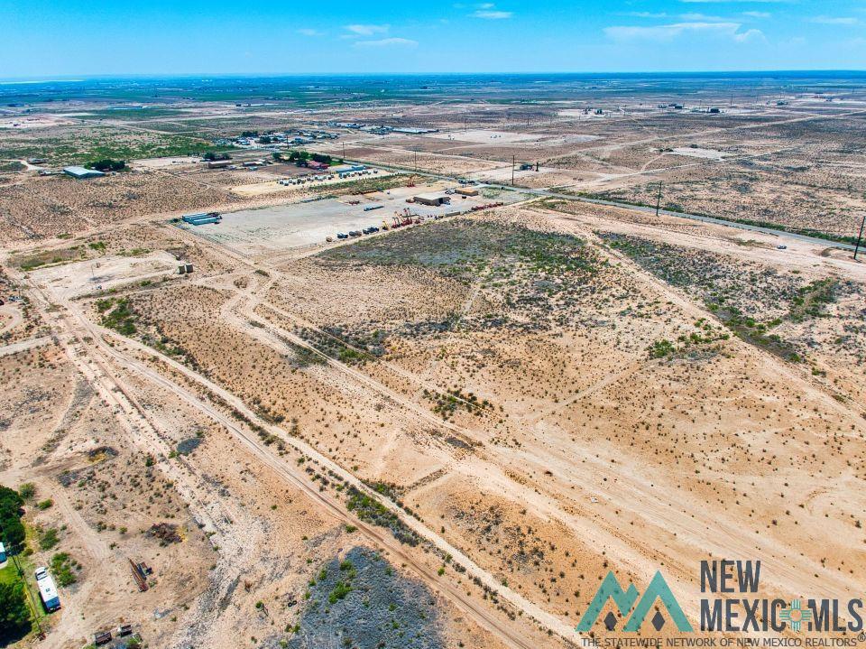 East Harkness Road Carlsbad, NM 88220 - Photo 3 of 15