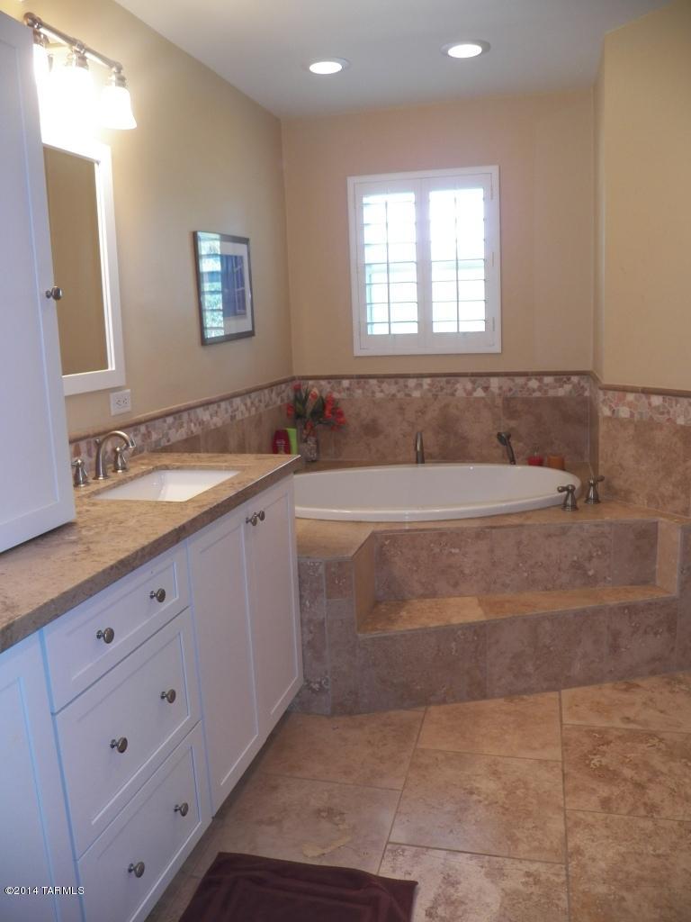 12025 East Barbary Coast Road Tucson, AZ 85749 - Photo 16 of 24
