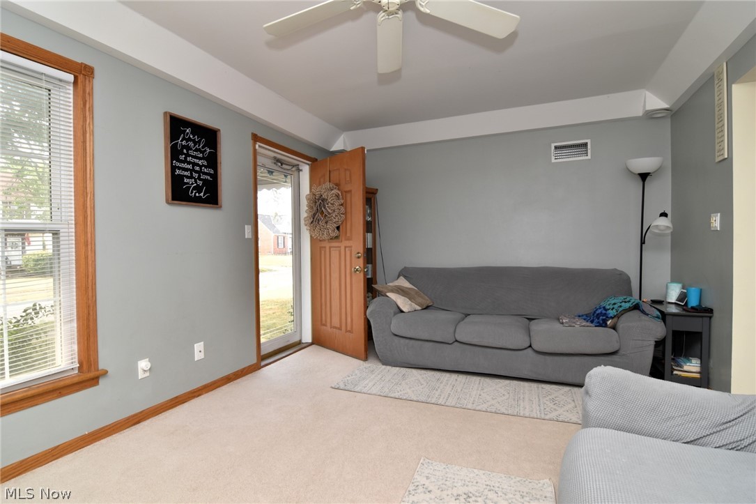 12927 Grannis Road Cleveland, OH 44125 - Photo 6 of 35 Gallery Image 6