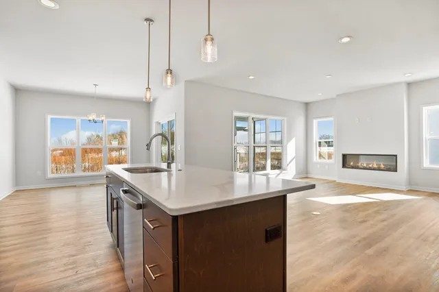 $529,900 | 166 South Eight, Unit 3, Evansville, WI 53536