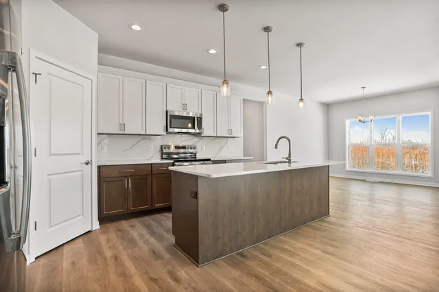 $529,900 | 166 South Eight, Unit 3, Evansville, WI 53536