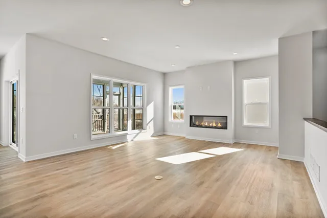 $529,900 | 166 South Eight, Unit 3, Evansville, WI 53536