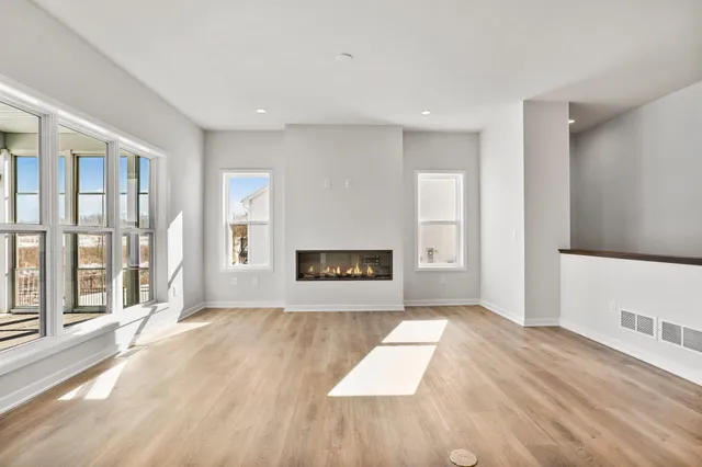 $529,900 | 166 South Eight, Unit 3, Evansville, WI 53536