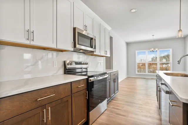 $529,900 | 166 South Eight, Unit 3, Evansville, WI 53536