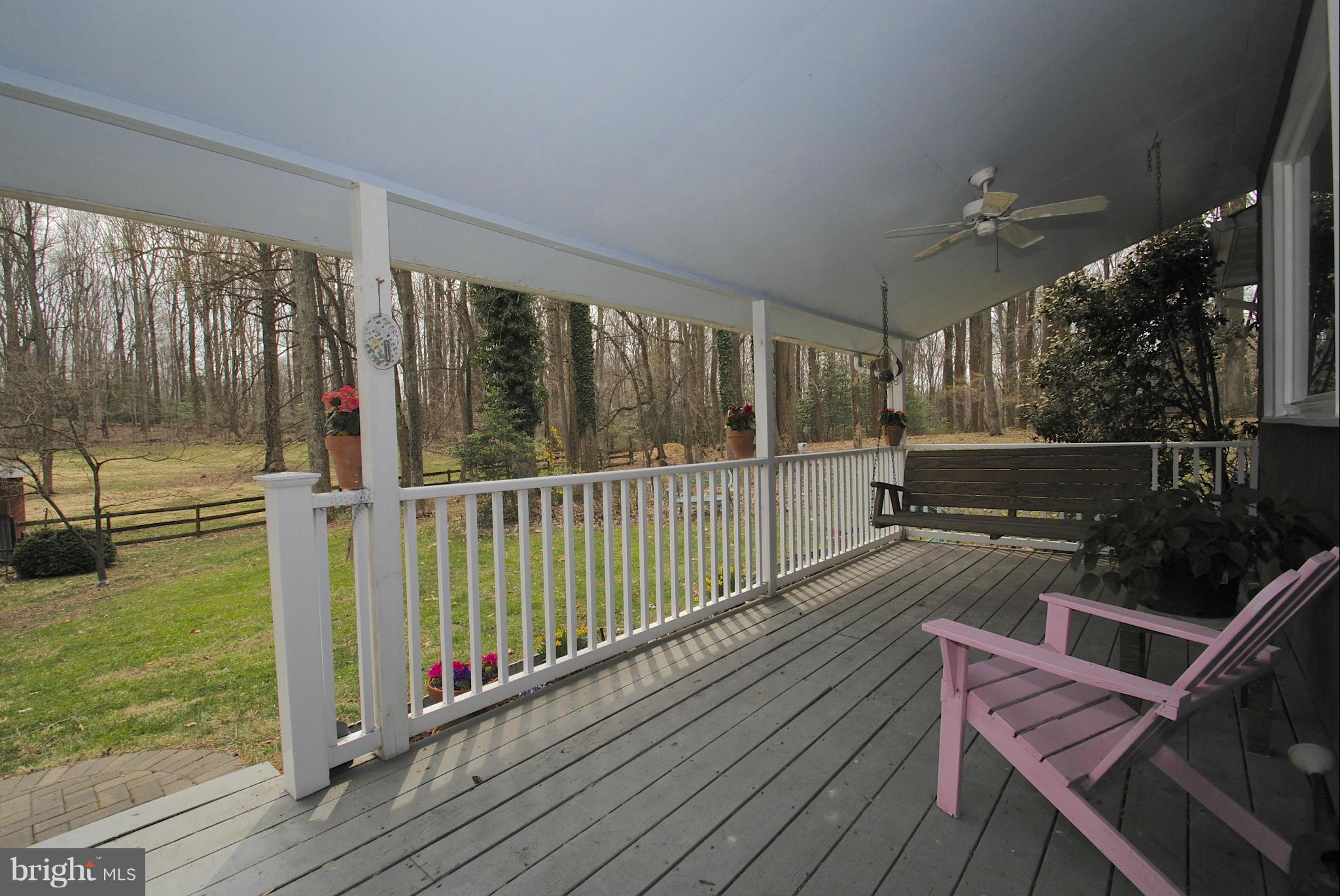 985 Chesterfield Road Annapolis, MD 21401 - Photo 4 of 30 a view of a balcony with wooden floor