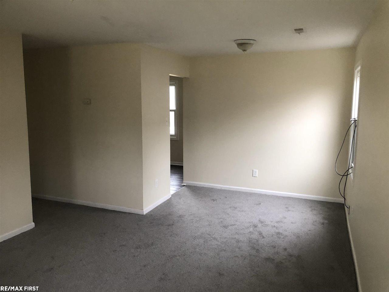 25189 Hayes Road Warren, MI 48089 - Photo 4 of 12