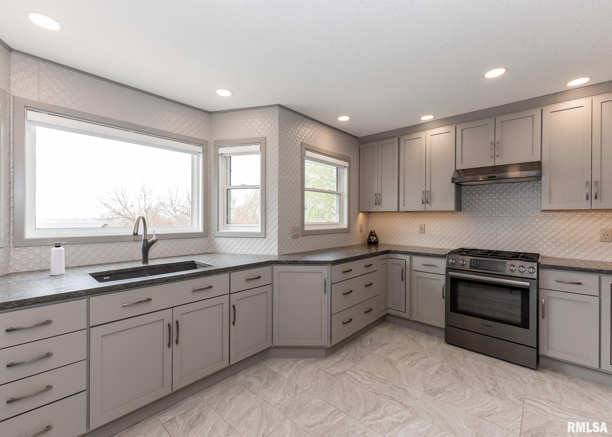 8512 Albany Road Erie, IL 61250 - Photo 24 of 72 Gallery Image 24